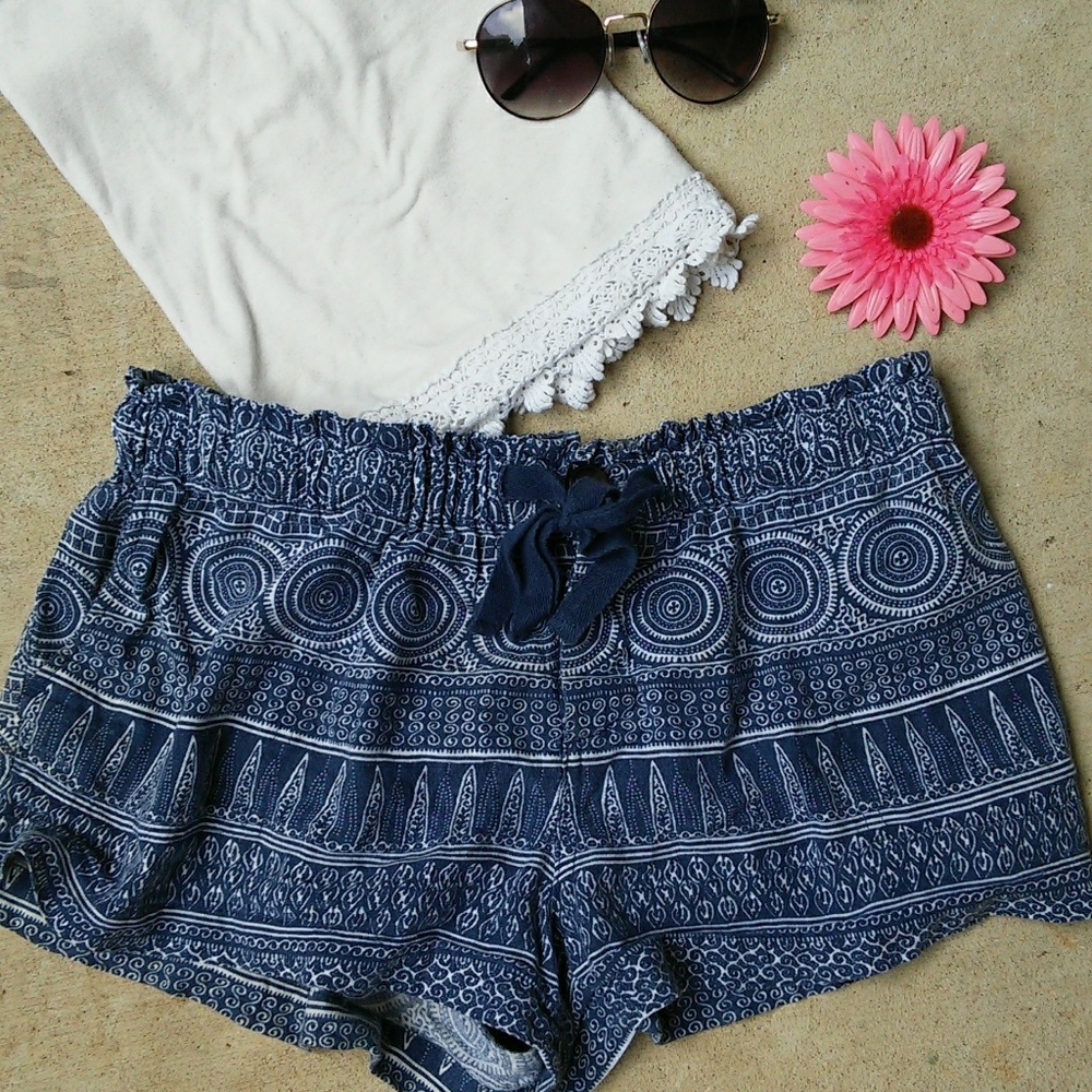 Forever 21 boho shorts M